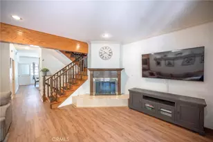 24420 Victory, West Hills, CA 91367 - Photo 7