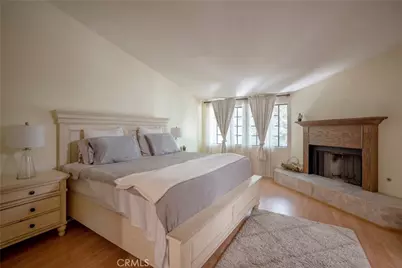 24420 Victory, West Hills, CA 91367 - Photo 17