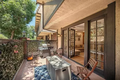 24420 Victory, West Hills, CA 91367 - Photo 29