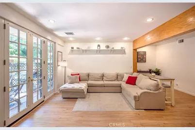 24420 Victory, West Hills, CA 91367 - Photo 5