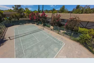 24420 Victory, West Hills, CA 91367 - Photo 37
