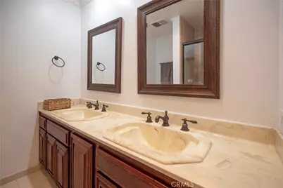 24420 Victory, West Hills, CA 91367 - Photo 21