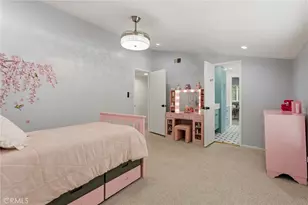 5931 Maury Ave, Woodland Hills, CA 91367 - Photo 27