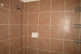 210 W Spazier, Burbank, CA 91502 - Photo 35