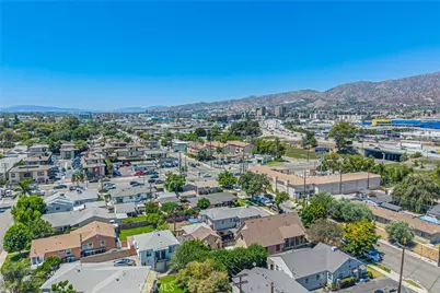 210 W Spazier, Burbank, CA 91502 - Photo 23