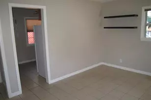 210 W Spazier, Burbank, CA 91502 - Photo 37
