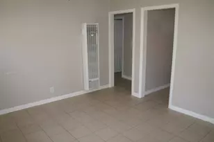 210 W Spazier, Burbank, CA 91502 - Photo 39