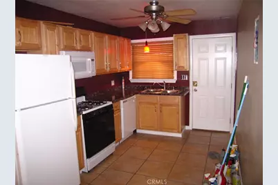 210 W Spazier, Burbank, CA 91502 - Photo 31