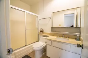 639 E Olive, Burbank, CA 91501 - Photo 23
