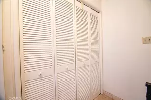 639 E Olive, Burbank, CA 91501 - Photo 37