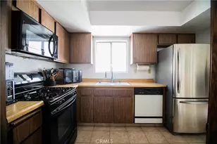 639 E Olive, Burbank, CA 91501 - Photo 3
