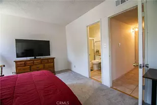 639 E Olive, Burbank, CA 91501 - Photo 21