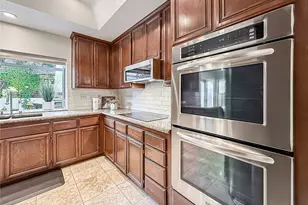 549 Myrtle Ct, Oak Park, CA 91377 - Photo 23