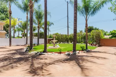 17827 Roscoe Boulevard, Northridge, CA 91325 - Photo 53
