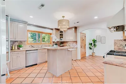 17827 Roscoe Boulevard, Northridge, CA 91325 - Photo 25