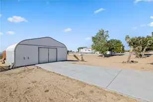 17173 Fort Tejon Rd, Llano, CA 93544 - Photo 37