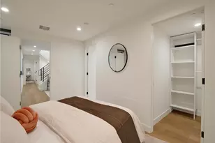 17043 Cotter Pl, Encino, CA 91436 - Photo 25