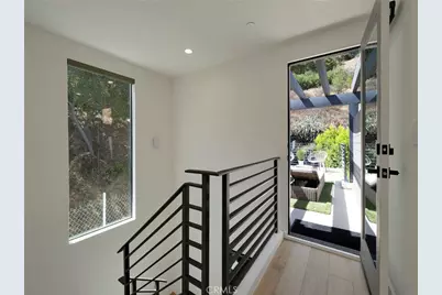 17043 Cotter Place, Encino, CA 91436 - Photo 11