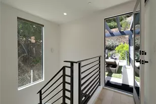 17043 Cotter Pl, Encino, CA 91436 - Photo 11
