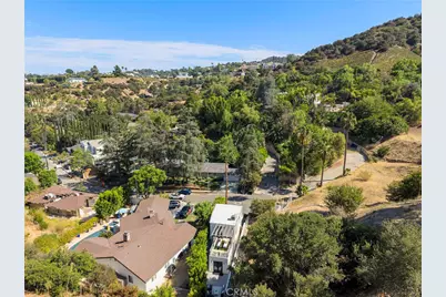 17043 Cotter Place, Encino, CA 91436 - Photo 37
