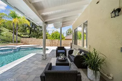 25415 Thoreau Way, Stevenson Ranch, CA 91381 - Photo 27