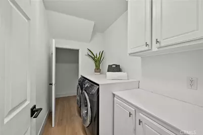 25415 Thoreau Way, Stevenson Ranch, CA 91381 - Photo 23