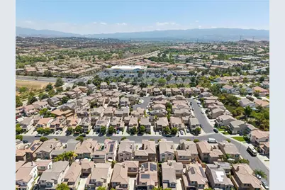 23821 Via Campana, Valencia, CA 91354 - Photo 41
