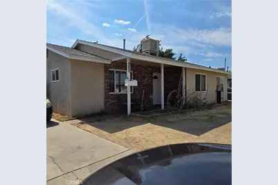 38527 36th St East, Palmdale, CA 93550 - Photo 3