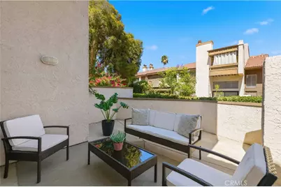 5800 Owensmouth Avenue #14, Woodland Hills, CA 91367 - Photo 21