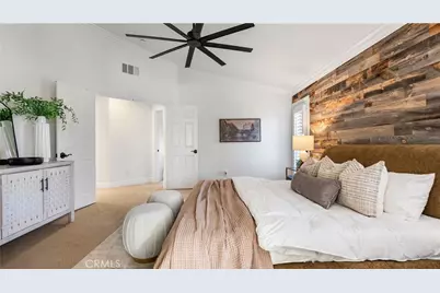 24030 Via Vizcaya, Valencia, CA 91354 - Photo 33