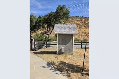39030 Bouquet Canyon, Leona Valley, CA 93551 - Photo 65