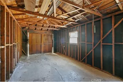 15841 Marlin Place, Lake Balboa, CA 91406 - Photo 43