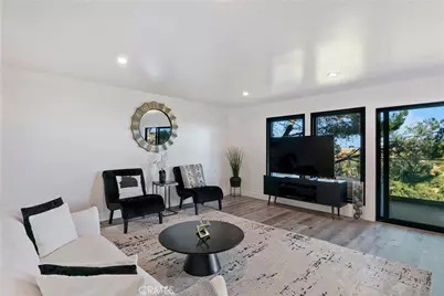 8960 Crescent Drive, Los Angeles, CA 90046 - Photo 9