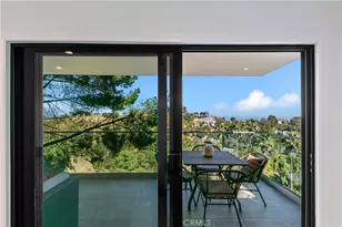 8960 Crescent Dr, Los Angeles, CA 90046 - Photo 11