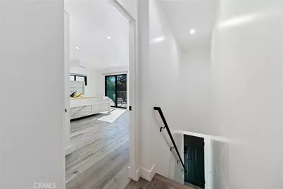 8960 Crescent Drive, Los Angeles, CA 90046 - Photo 17