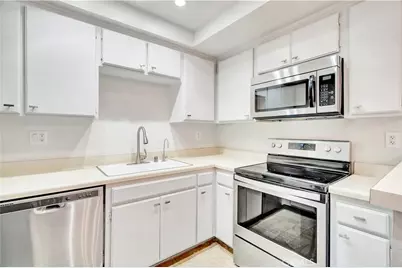 7308 Corbin Avenue #G, Reseda, CA 91335 - Photo 5