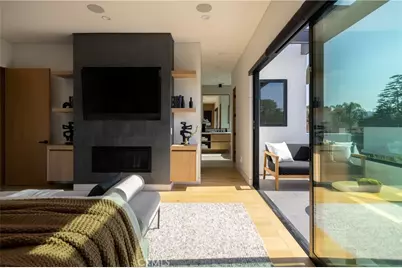 5109 Bluebell Avenue, Valley Village, CA 91607 - Photo 19