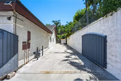 1002 Highlight Drive, West Covina, CA 91791 - Photo 43