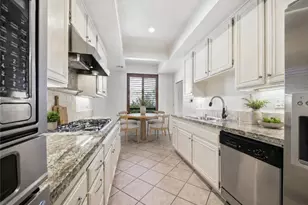 1315 Roxbury Dr, Los Angeles, CA 90035 - Photo 9
