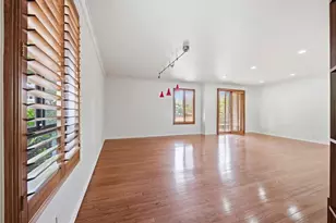 1315 Roxbury Dr, Los Angeles, CA 90035 - Photo 9