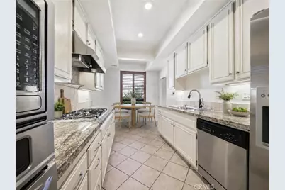 1315 Roxbury Dr #204, Los Angeles, CA 90035 - Photo 7