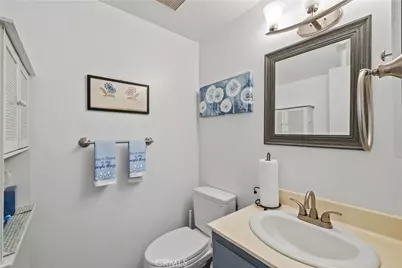 16745 Vanowen, Los Angeles, CA 91406 - Photo 13