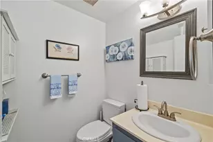 16745 Vanowen, Los Angeles, CA 91406 - Photo 13