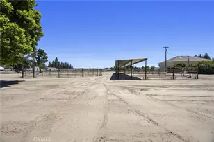 1328 Valov Ln, Bakersfield, CA 93314 - Photo 61