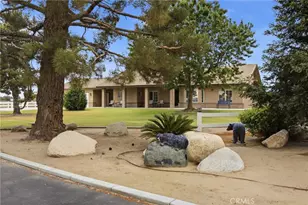 1328 Valov Ln, Bakersfield, CA 93314 - Photo 5