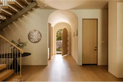 16933 Bosque Drive, Encino, CA 91436 - Photo 3