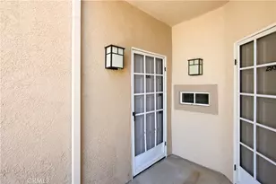 23609 Del Monte Dr., Valencia, CA 91355 - Photo 17