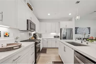 27632 Ensemble, Valencia, CA 91381 - Photo 3