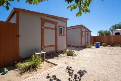 17164 Schollview, Lake Los Angeles, CA 93591 - Photo 23