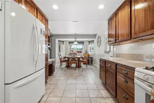 17164 Schollview, Lake Los Angeles, CA 93591 - Photo 13